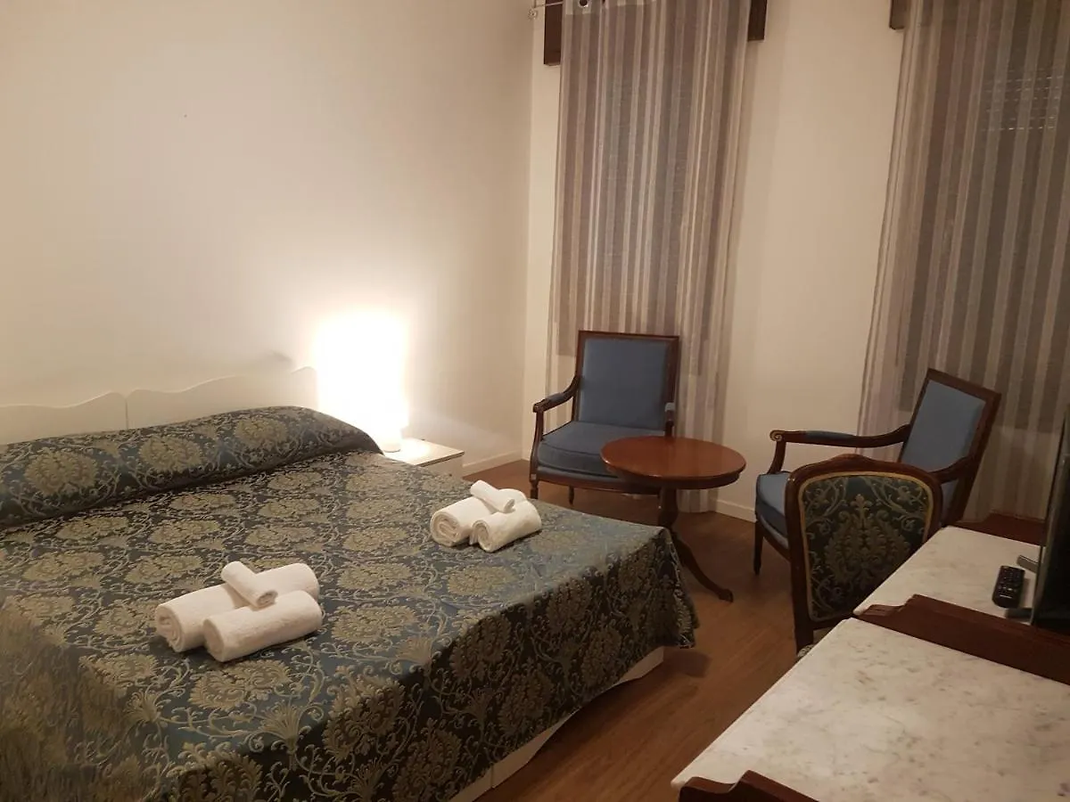 Homestay Sant'Alvise Holiday Home Locazione Turistica Venice Italy